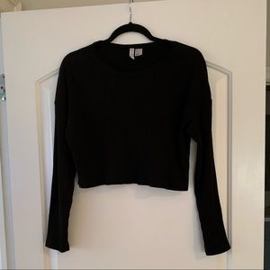 Divided H&M Long sleeve ribbed cropped top black size small